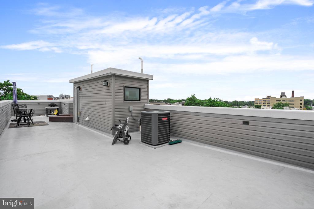 2808 W MASTER STREET Unit: 2