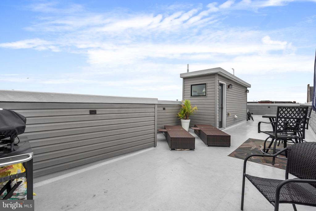 2808 W MASTER STREET Unit: 2