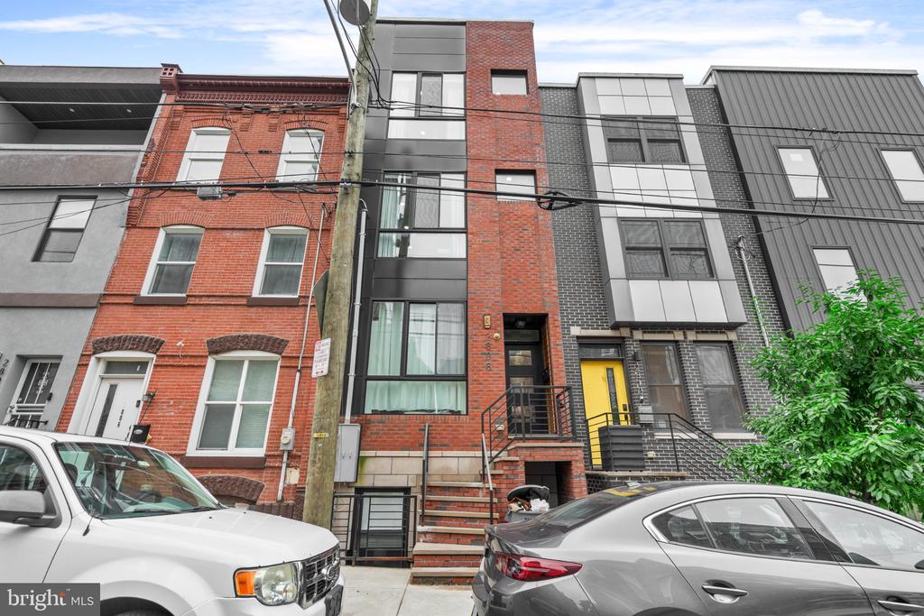 2808 W MASTER STREET Unit: 2