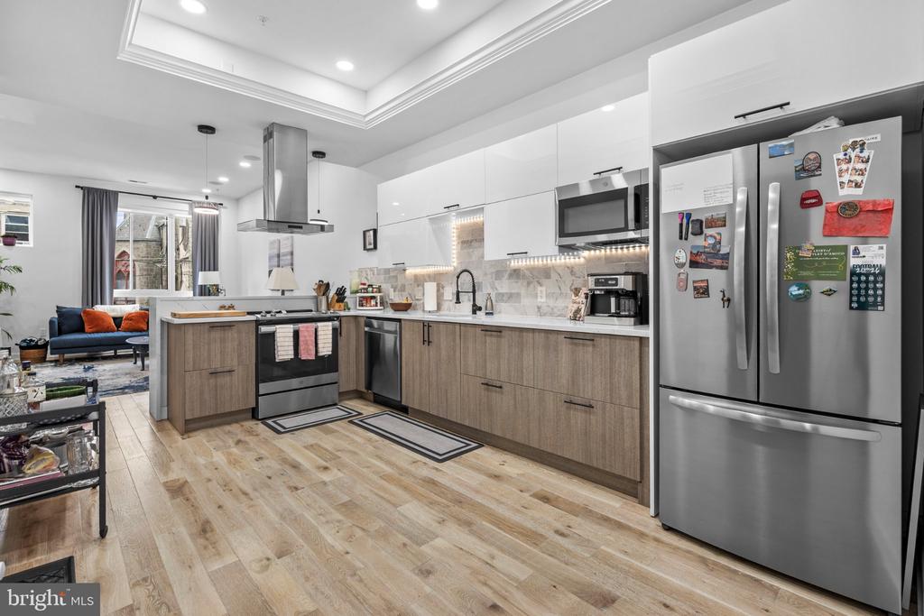 2808 W MASTER STREET Unit: 2