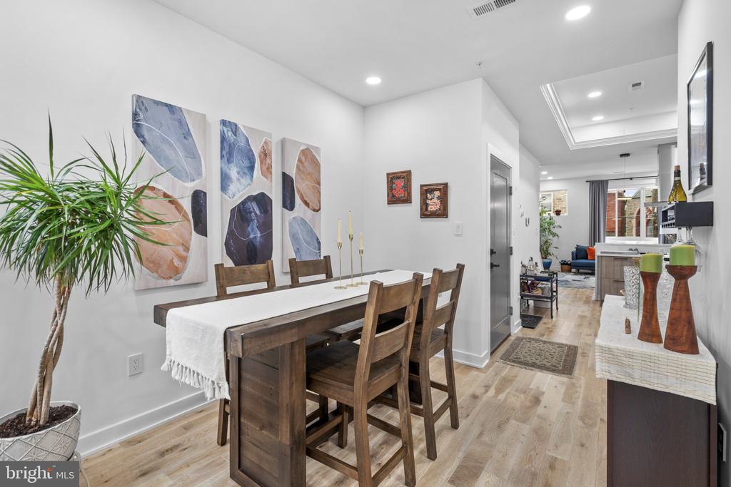 2808 W MASTER STREET Unit: 2
