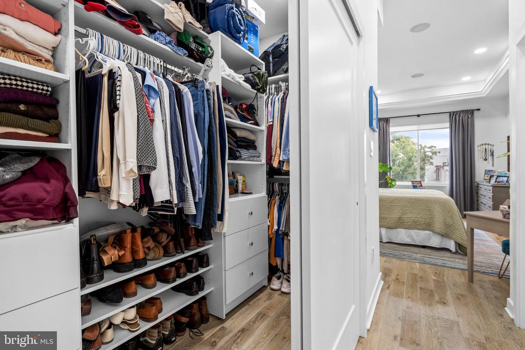 2808 W MASTER STREET Unit: 2