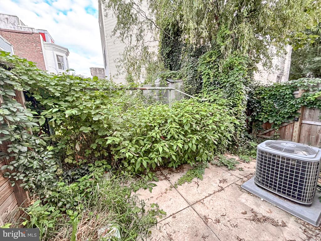 2529 COLLINS STREET