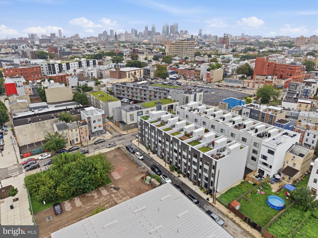 1600 N BODINE STREET