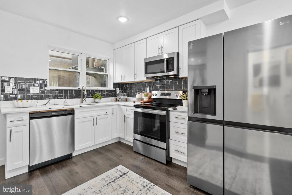 39 W WILDEY STREET