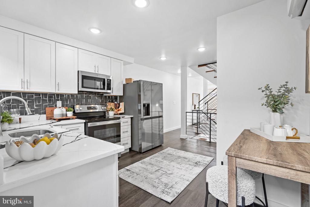 39 W WILDEY STREET