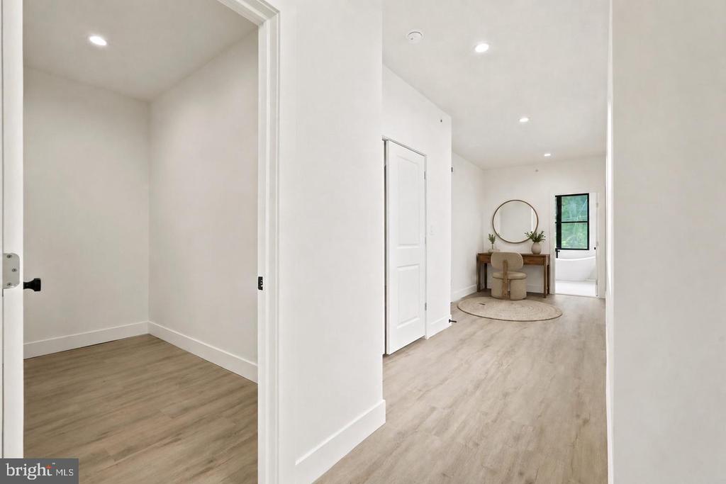 330 CARSON STREET