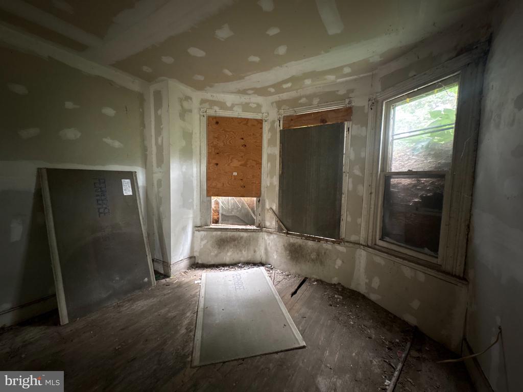 885 N 48TH STREET