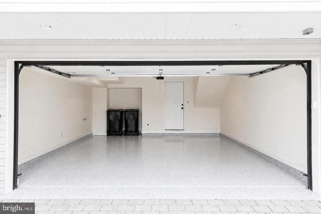 960 N 6TH STREET