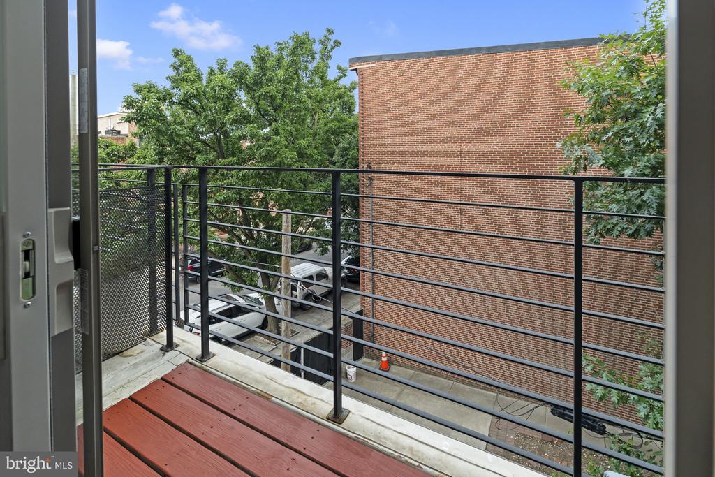 119 GREENWICH STREET Unit: 8