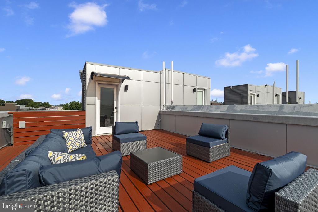119 GREENWICH STREET Unit: 8