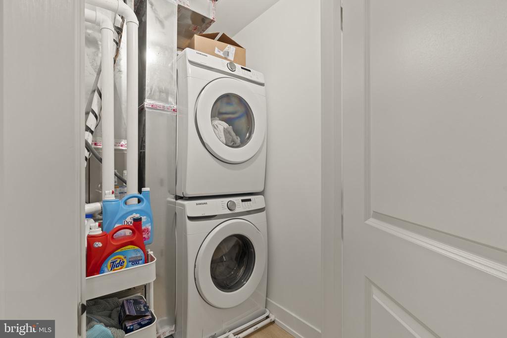 119 GREENWICH STREET Unit: 8