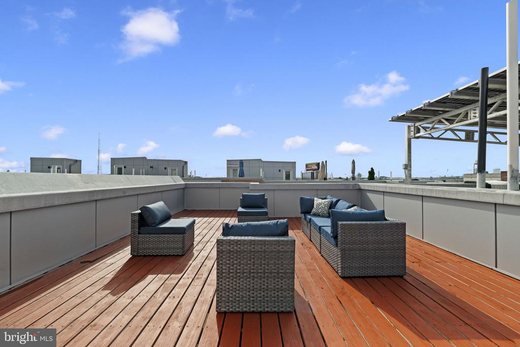 119 GREENWICH STREET Unit: 8
