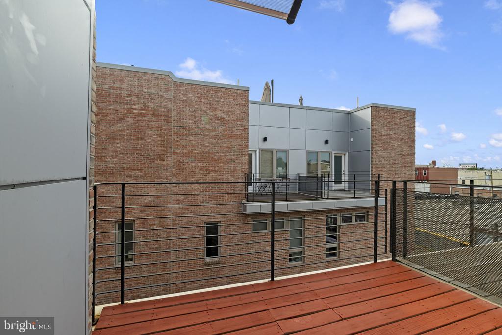 119 GREENWICH STREET Unit: 8
