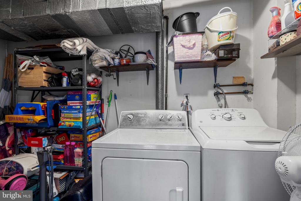 47202 DELAIRE LANDING ROAD Unit: 202