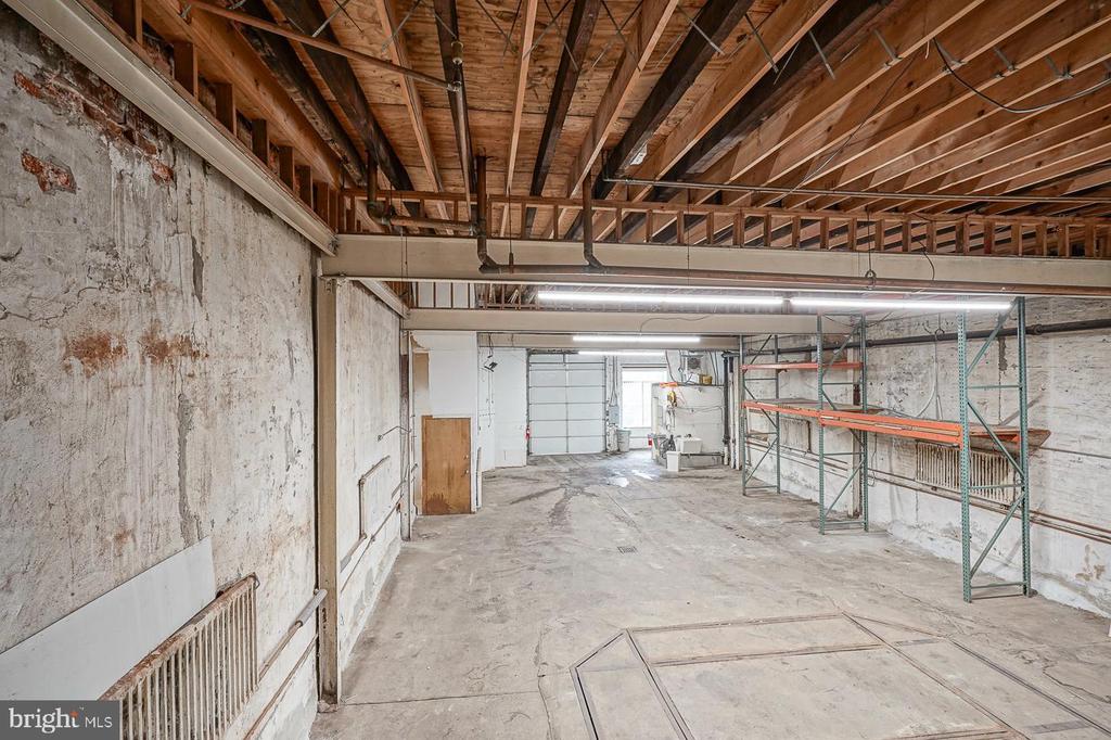 317 DICKINSON STREET Unit: WAREHOUSE