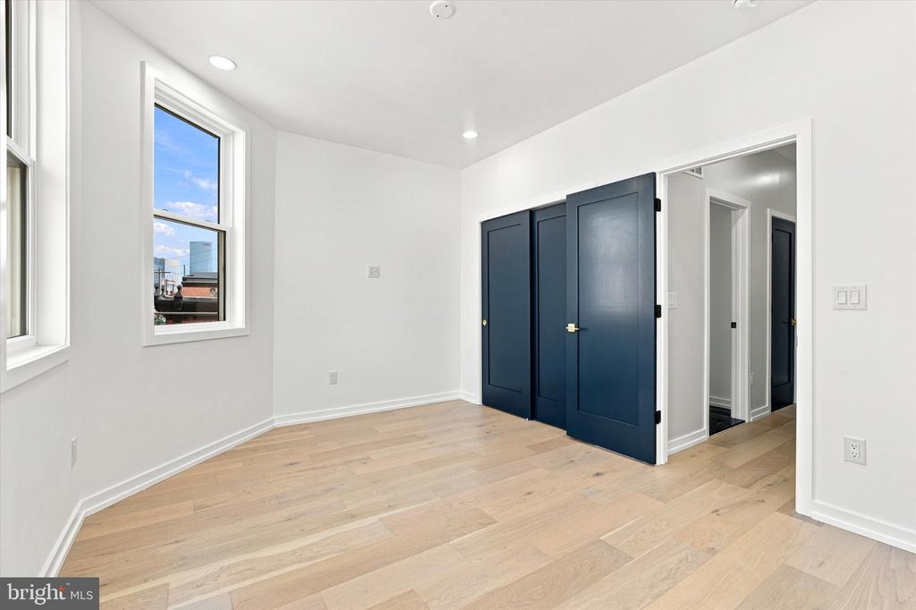 1235 S 26TH STREET Unit: 1