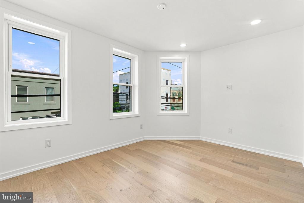 1235 S 26TH STREET Unit: 1