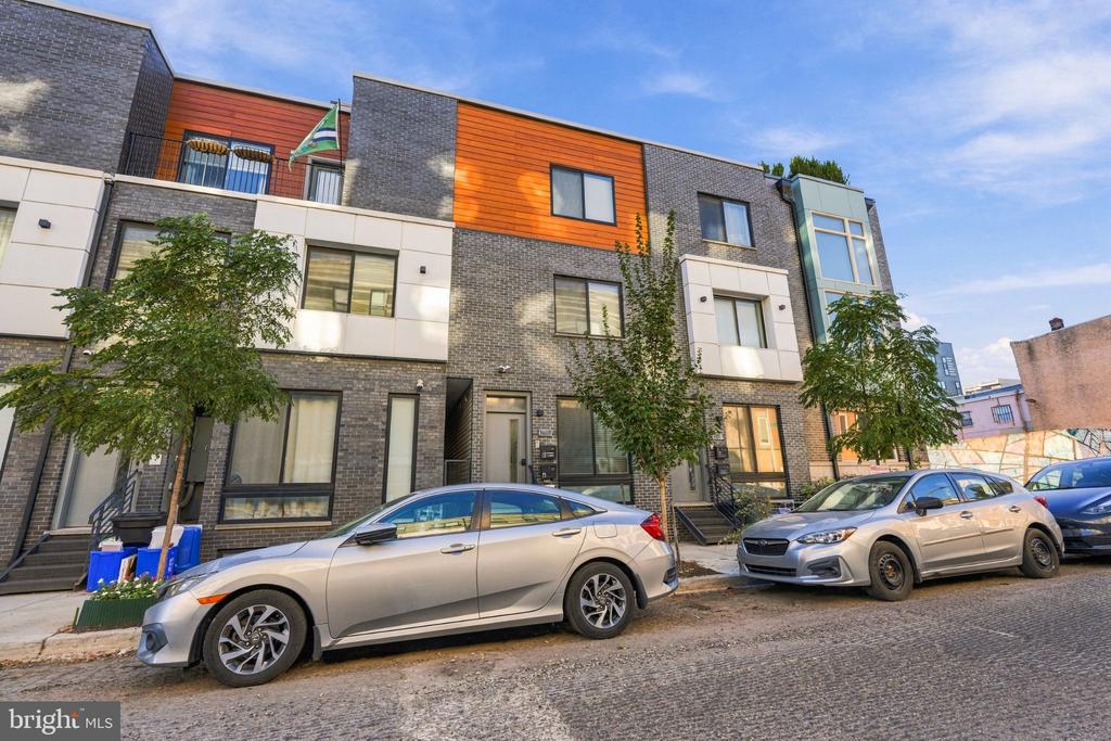1618 GERMANTOWN AVENUE Unit: B