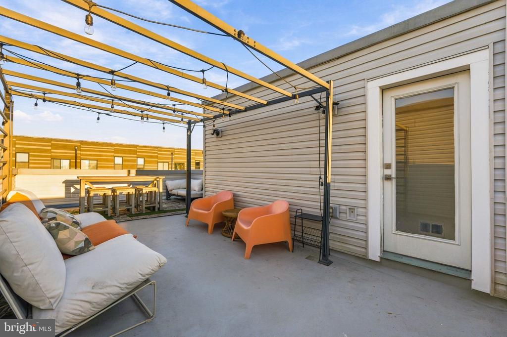 1618 GERMANTOWN AVENUE Unit: B