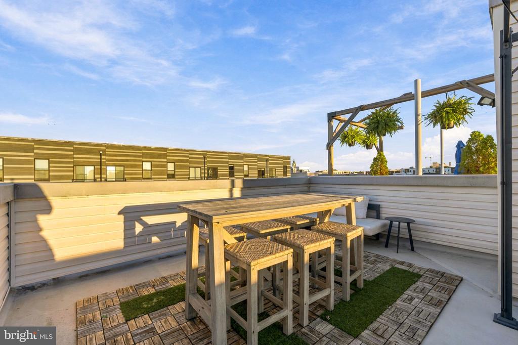 1618 GERMANTOWN AVENUE Unit: B