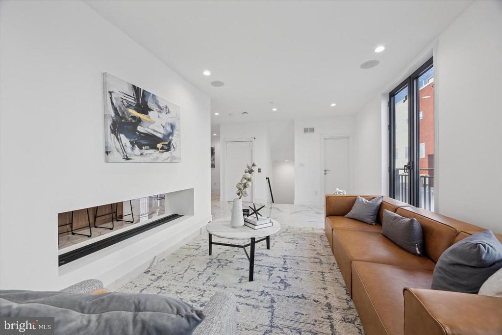 1922 GEARY STREET Unit: 10