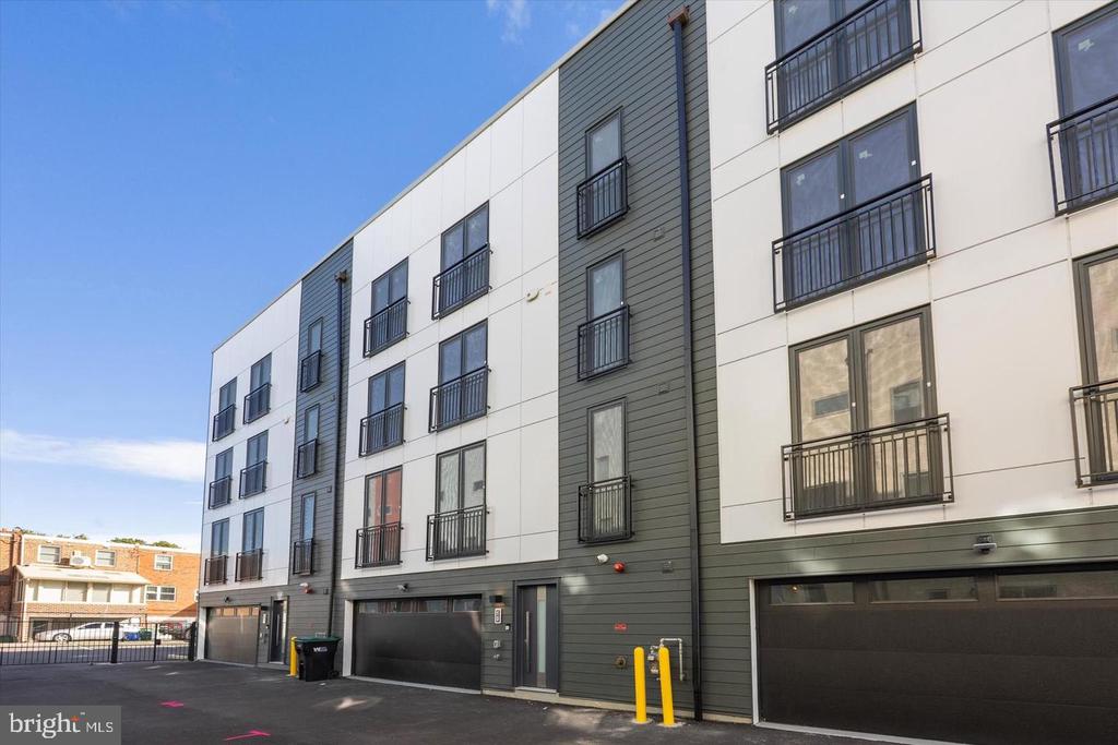 1922 GEARY STREET Unit: 10