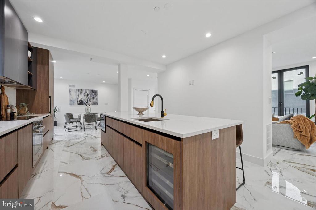 1922 GEARY STREET Unit: 10