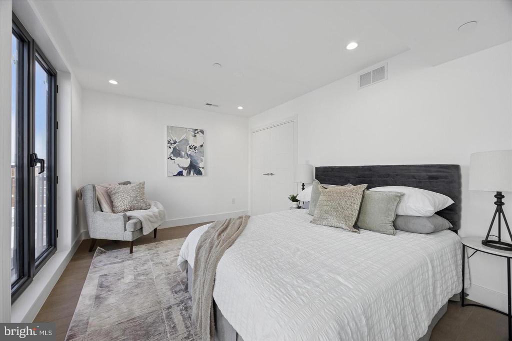 1922 GEARY STREET Unit: 10