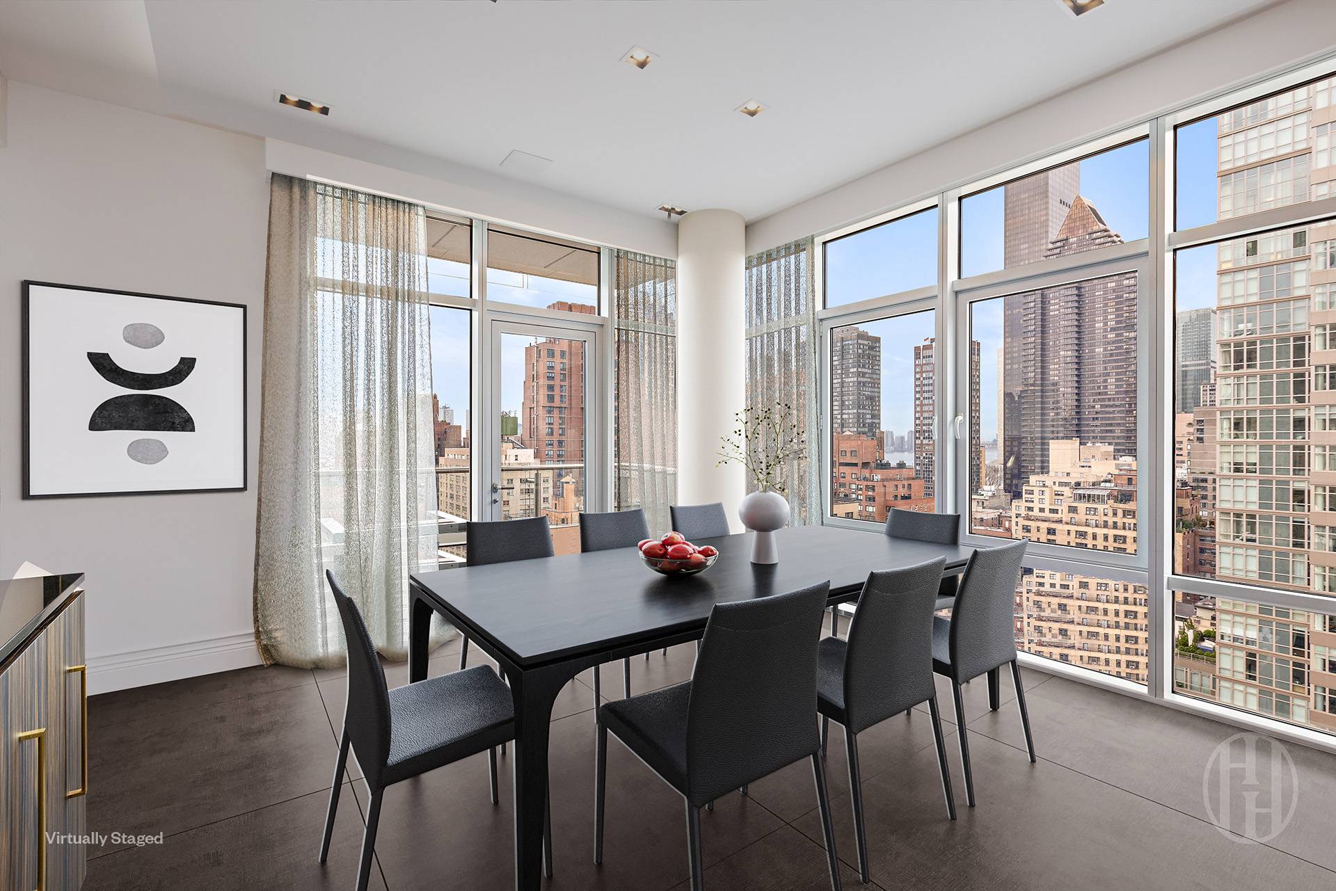 310 E 53rd Street 16C