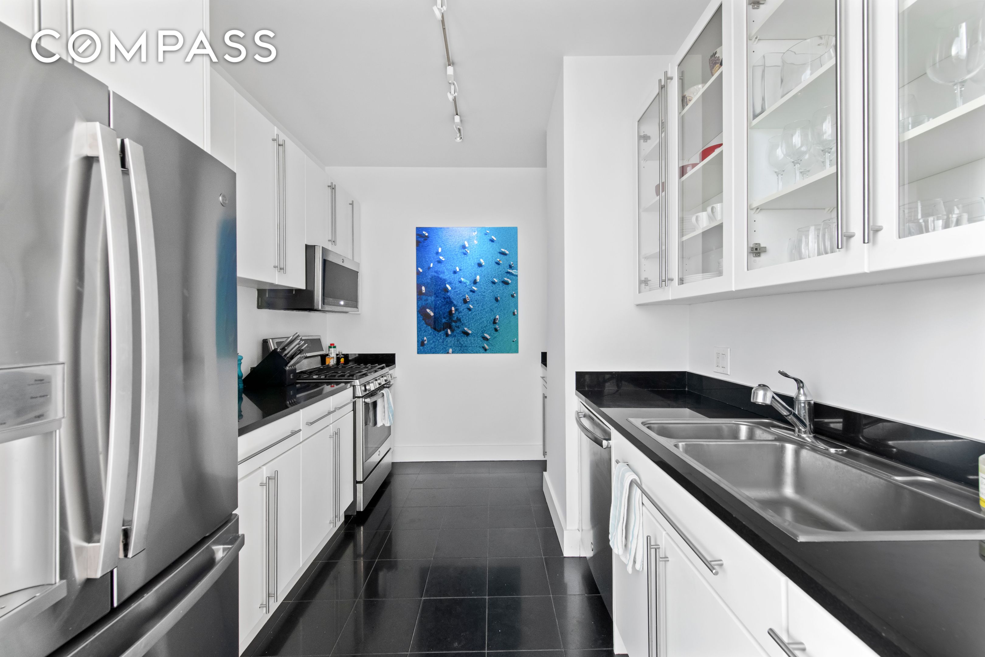 252 7th Avenue 3M