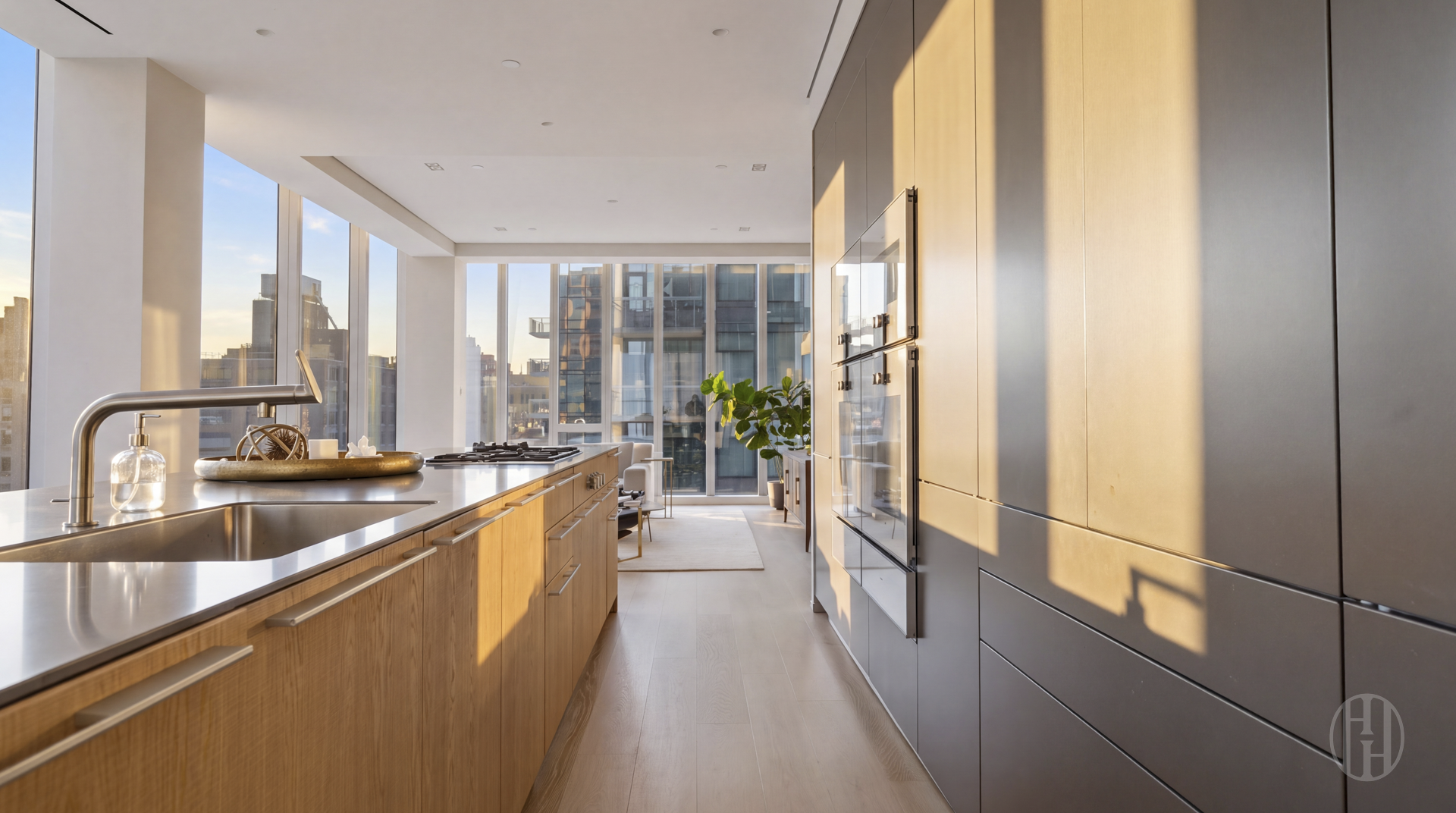 515 W 29th Street 9