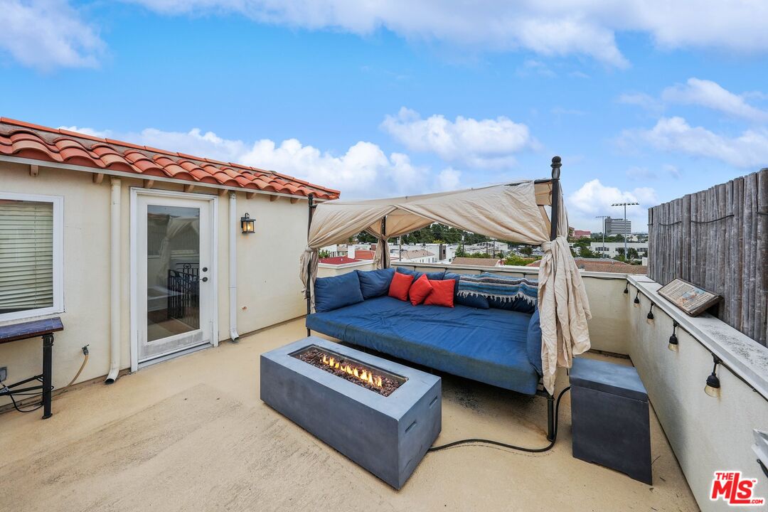 933 15th St Unit: C