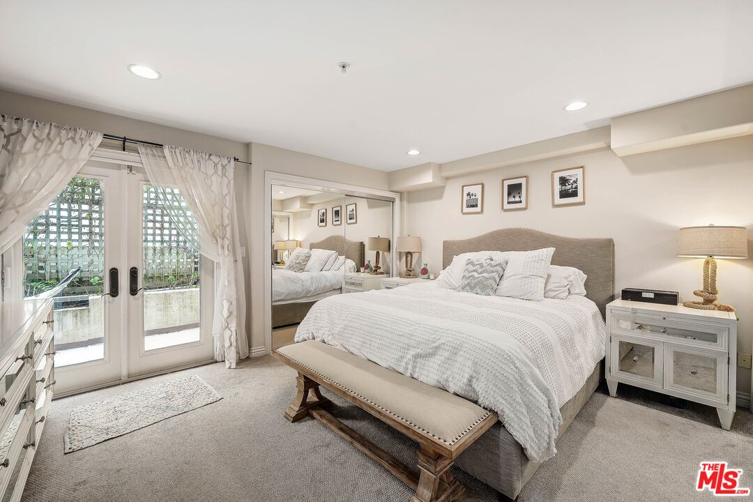 933 15th St Unit: C