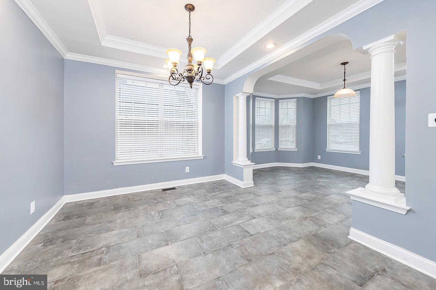 40 Chestnut Hill Ct