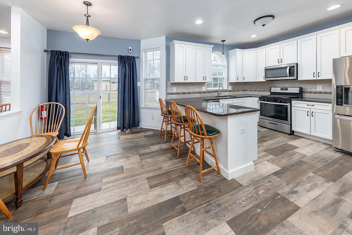 40 Chestnut Hill Ct