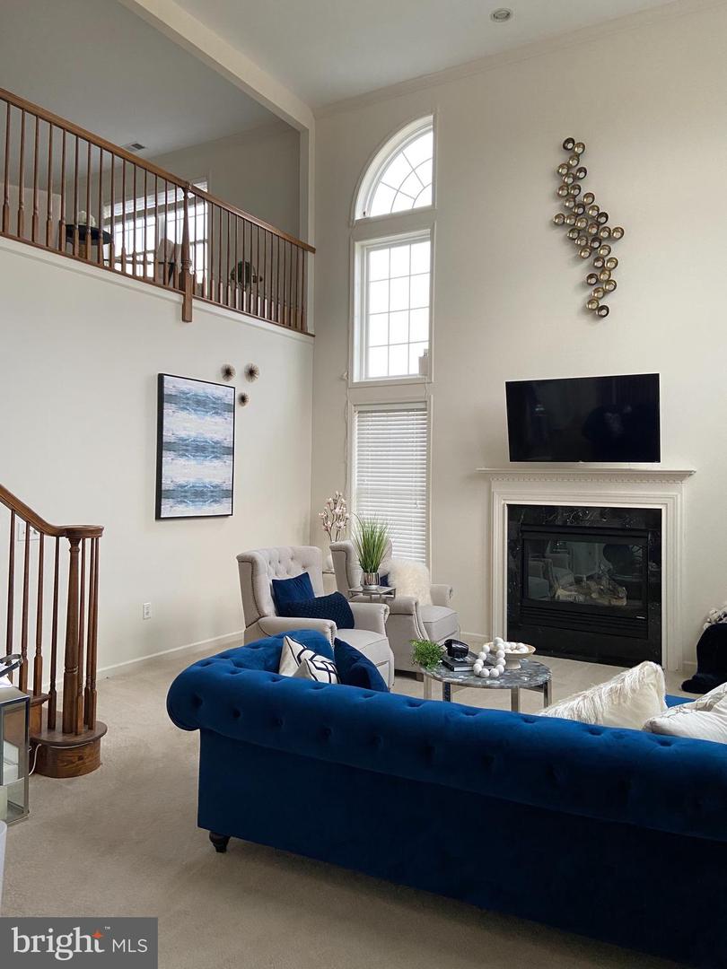 516 RACHEL DR