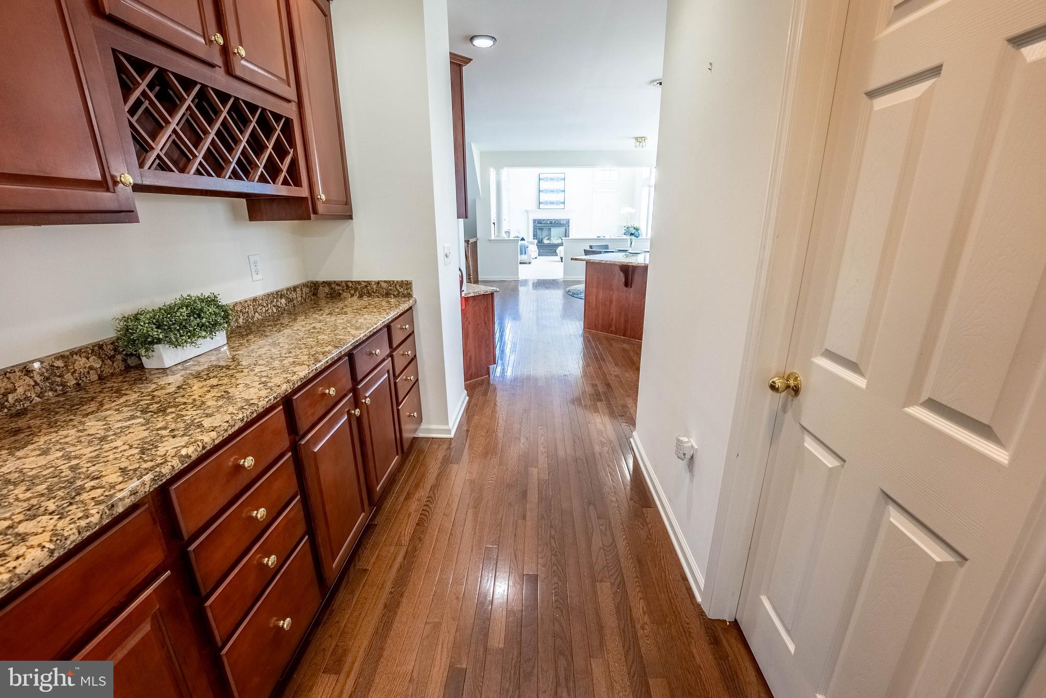 516 RACHEL DR
