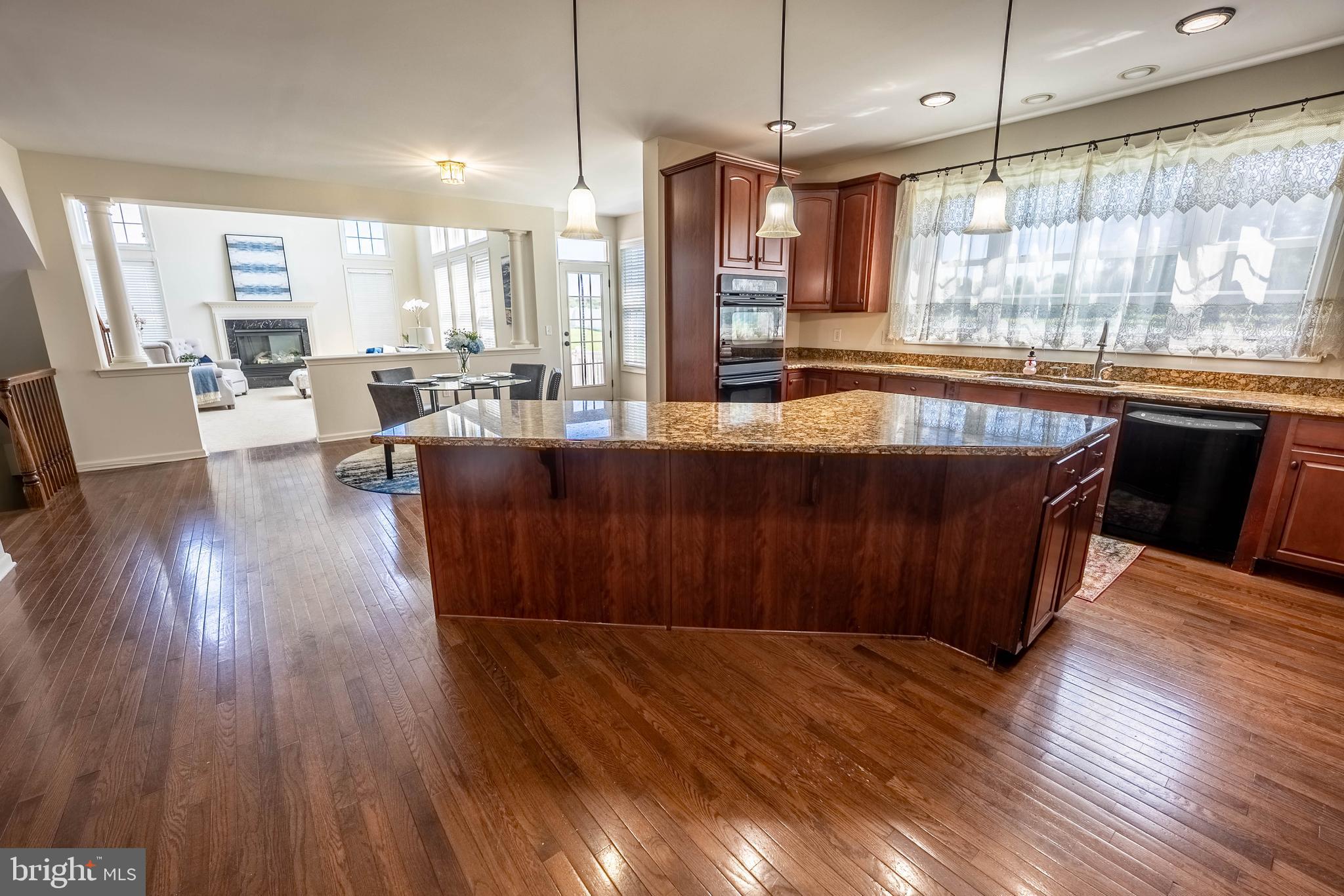 516 RACHEL DR