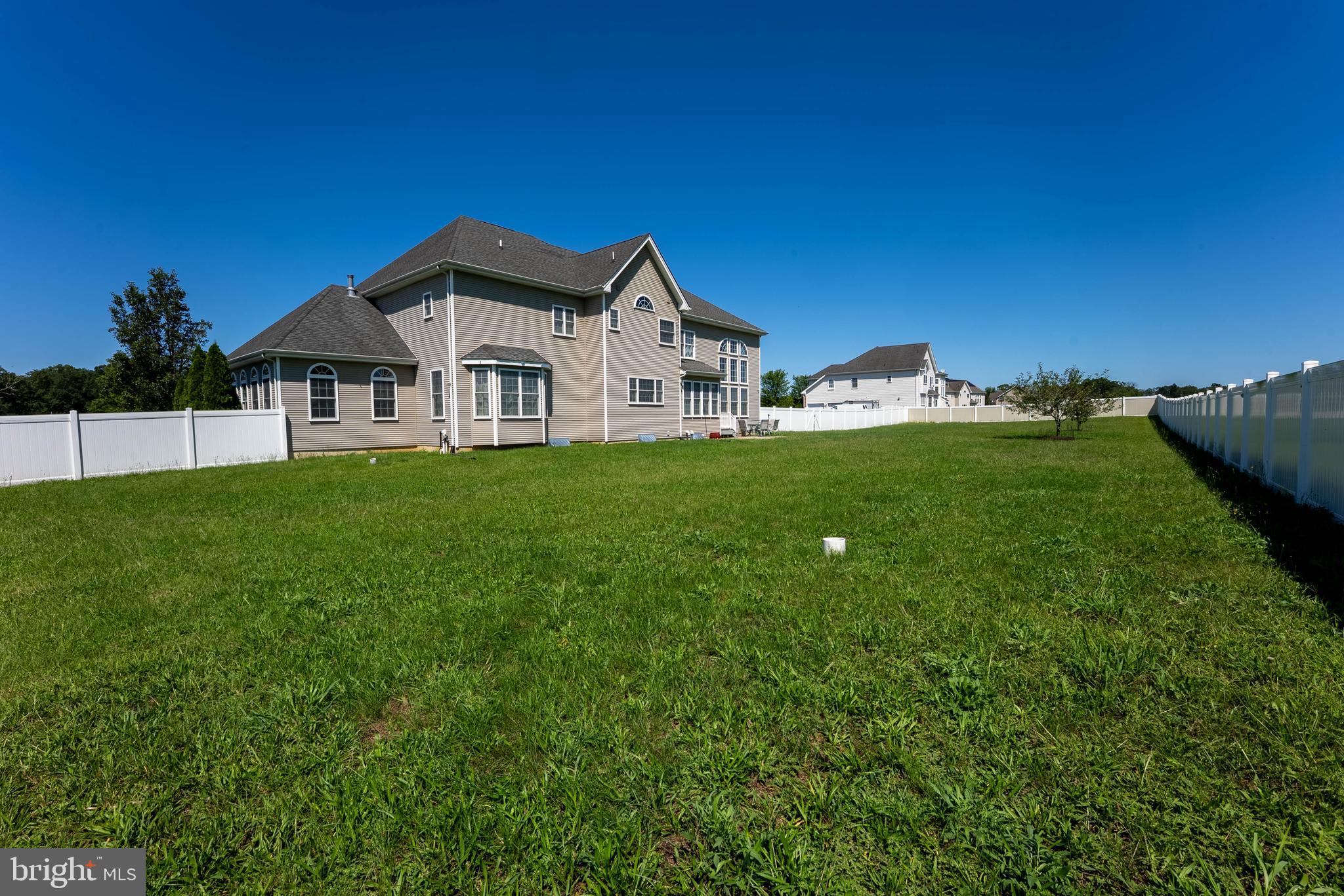 516 RACHEL DR