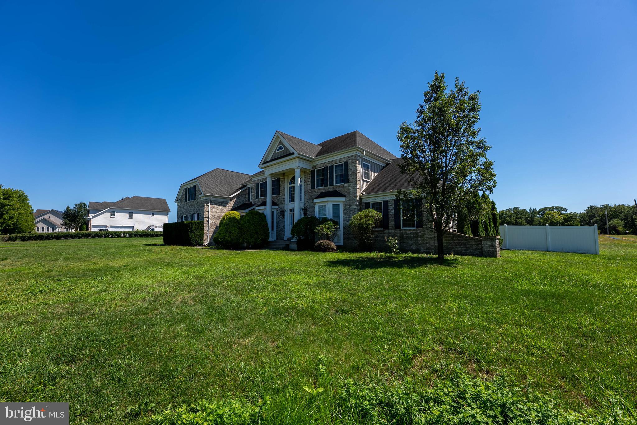 516 RACHEL DR