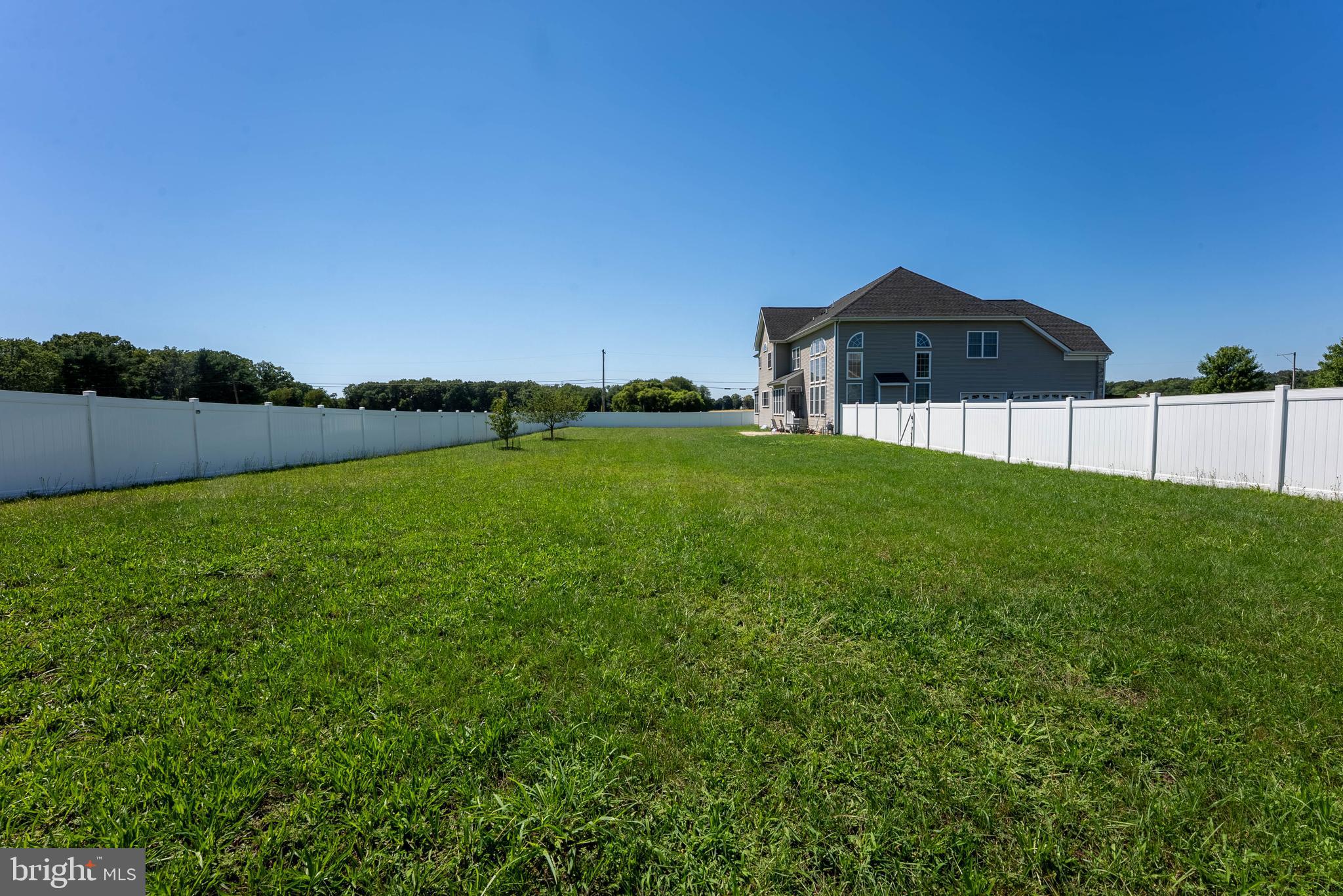 516 RACHEL DR
