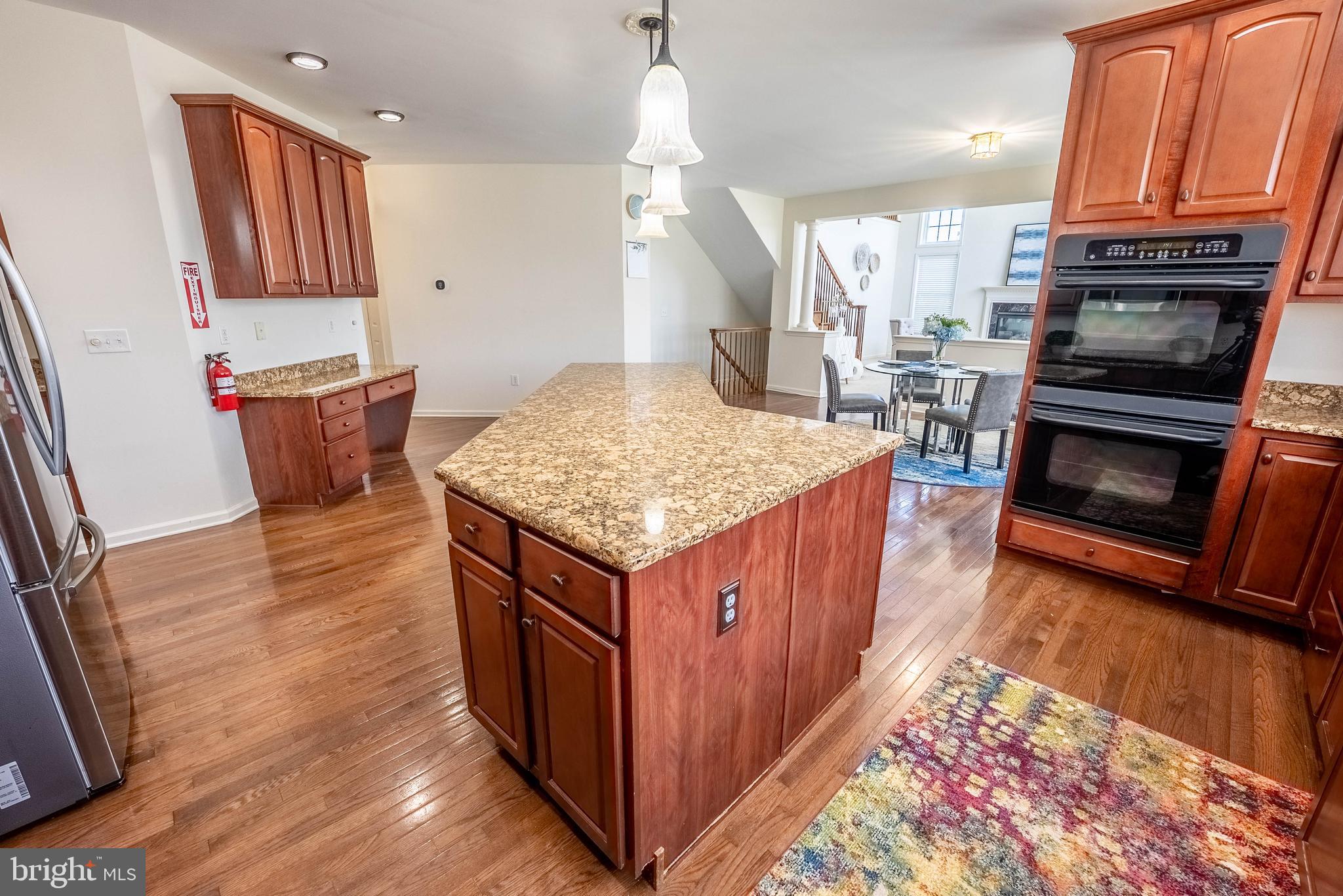 516 RACHEL DR
