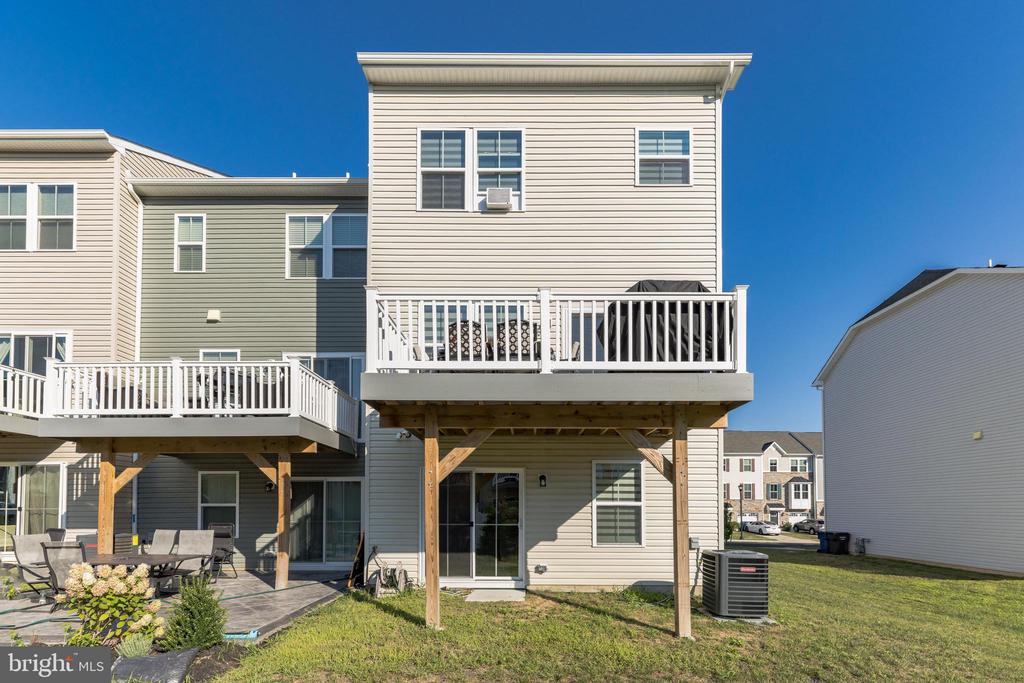 2301 LAMINGTON CT