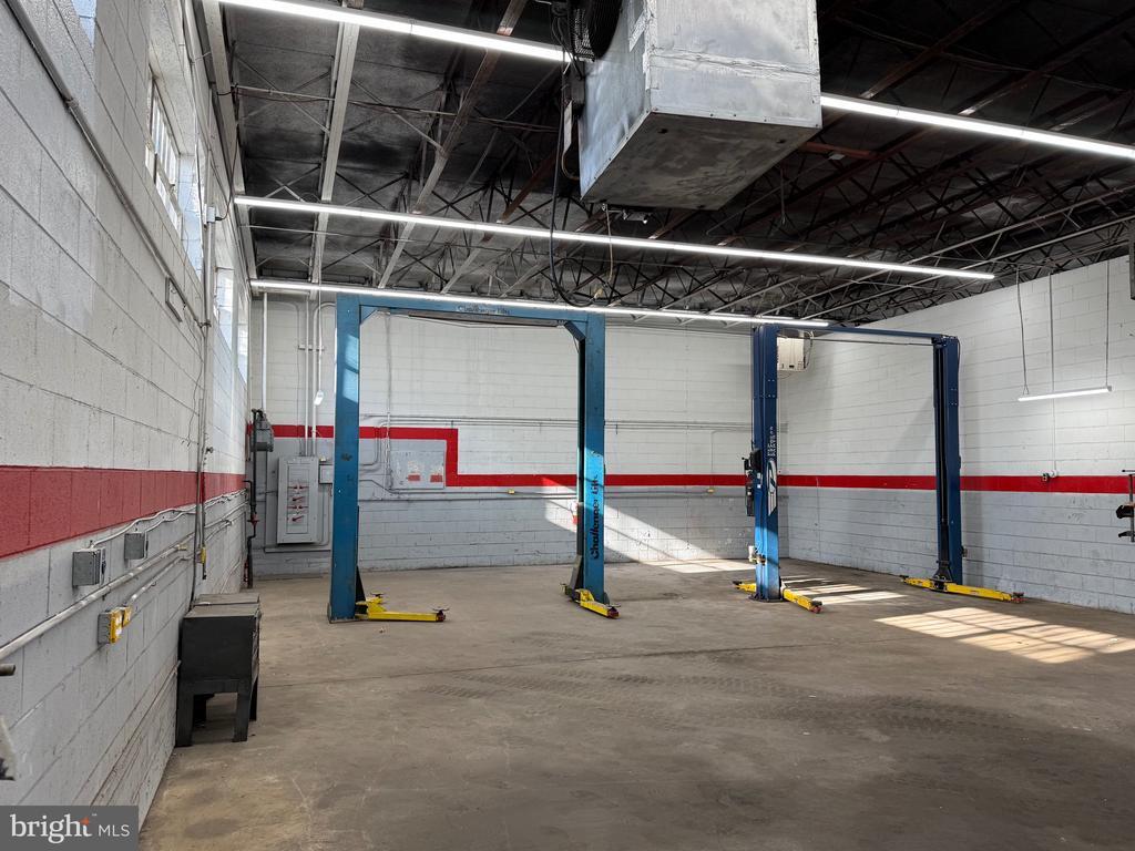 1590 5TH STREET BUILDING 2