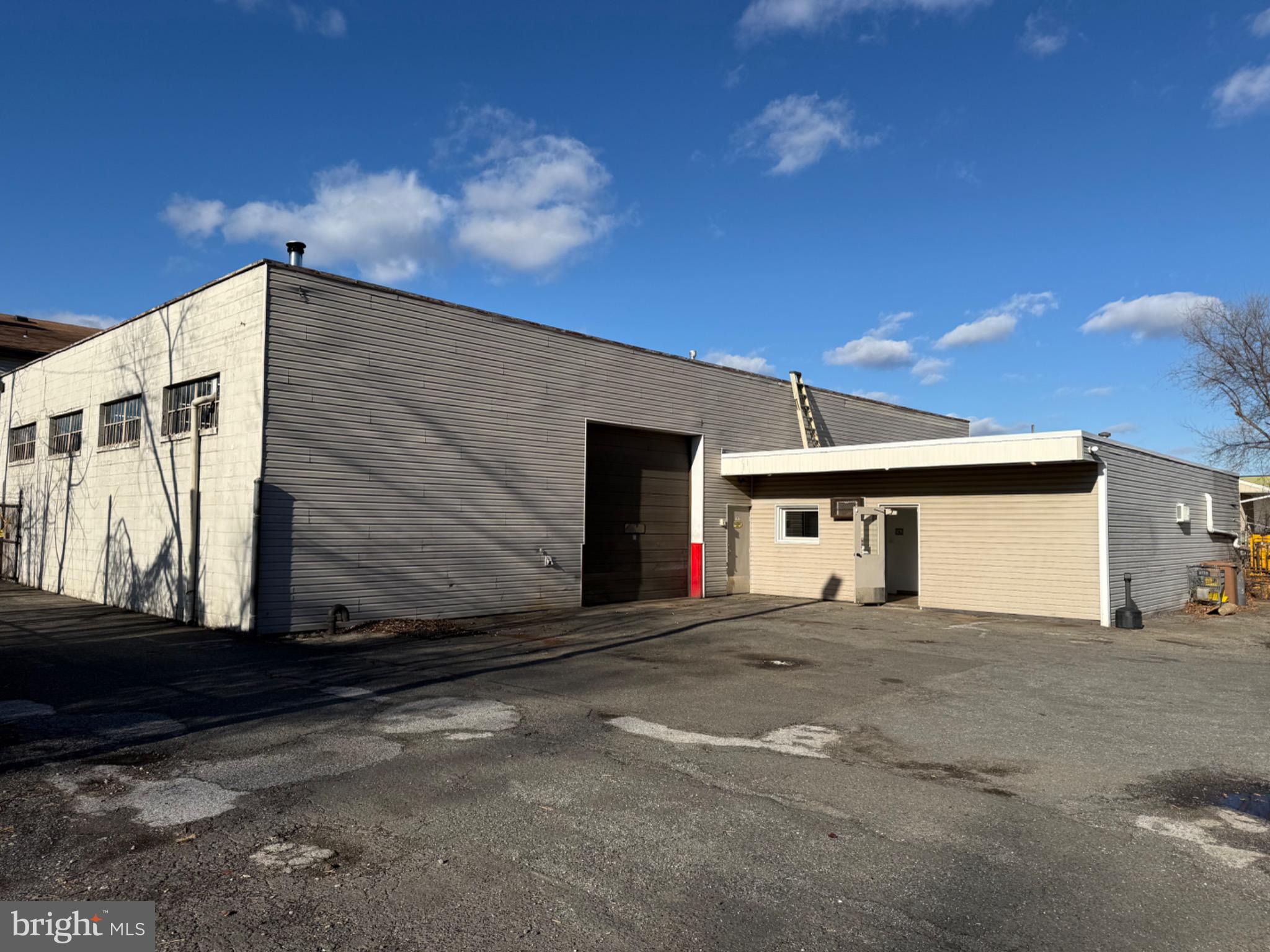 1590 5TH STREET BUILDING 2