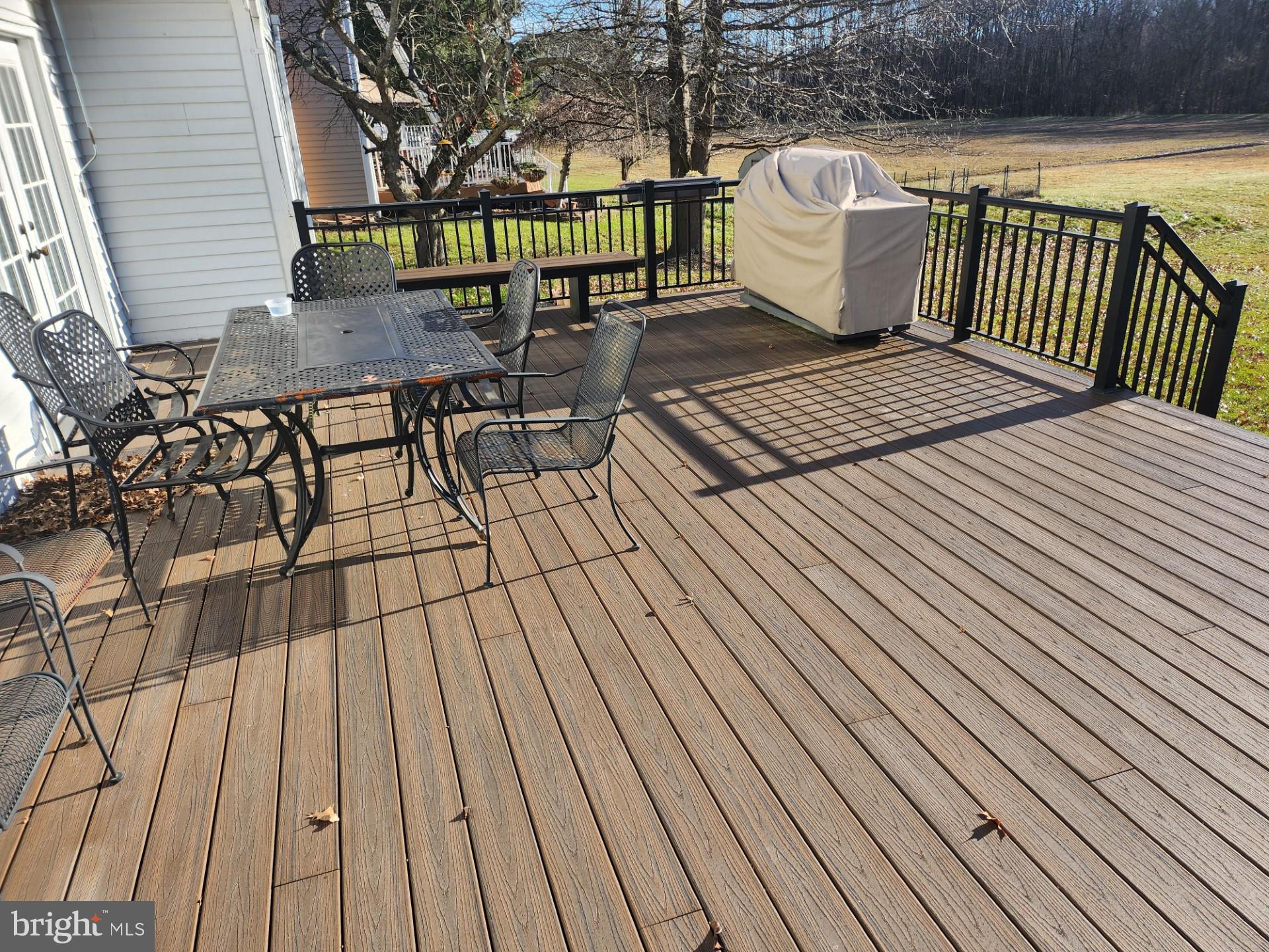 21 Crestview Dr