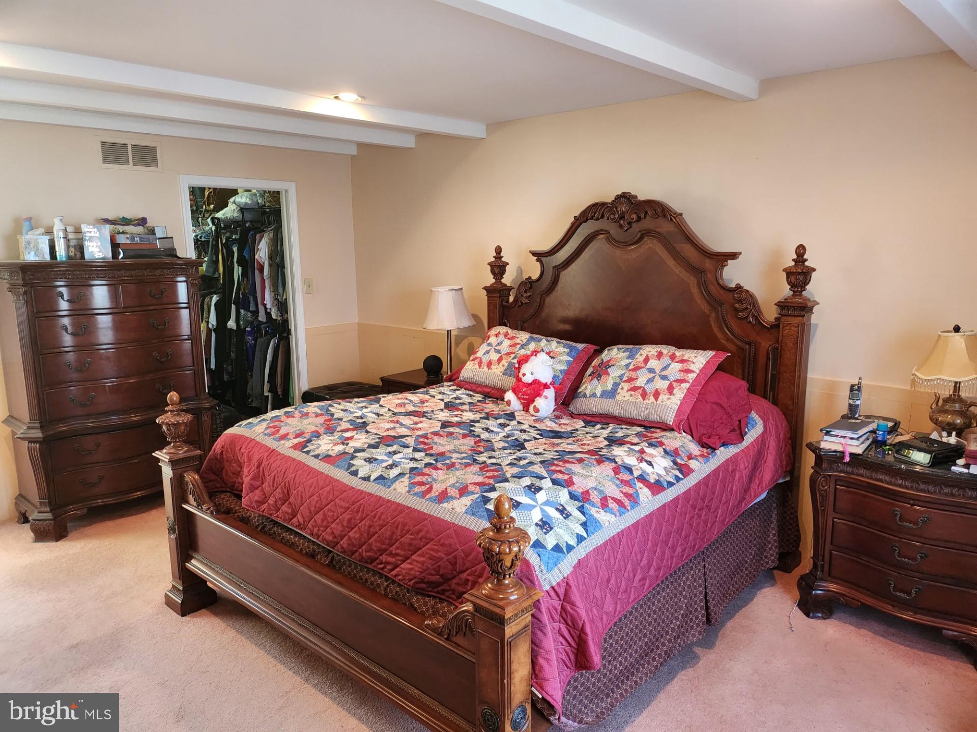 21 Crestview Dr