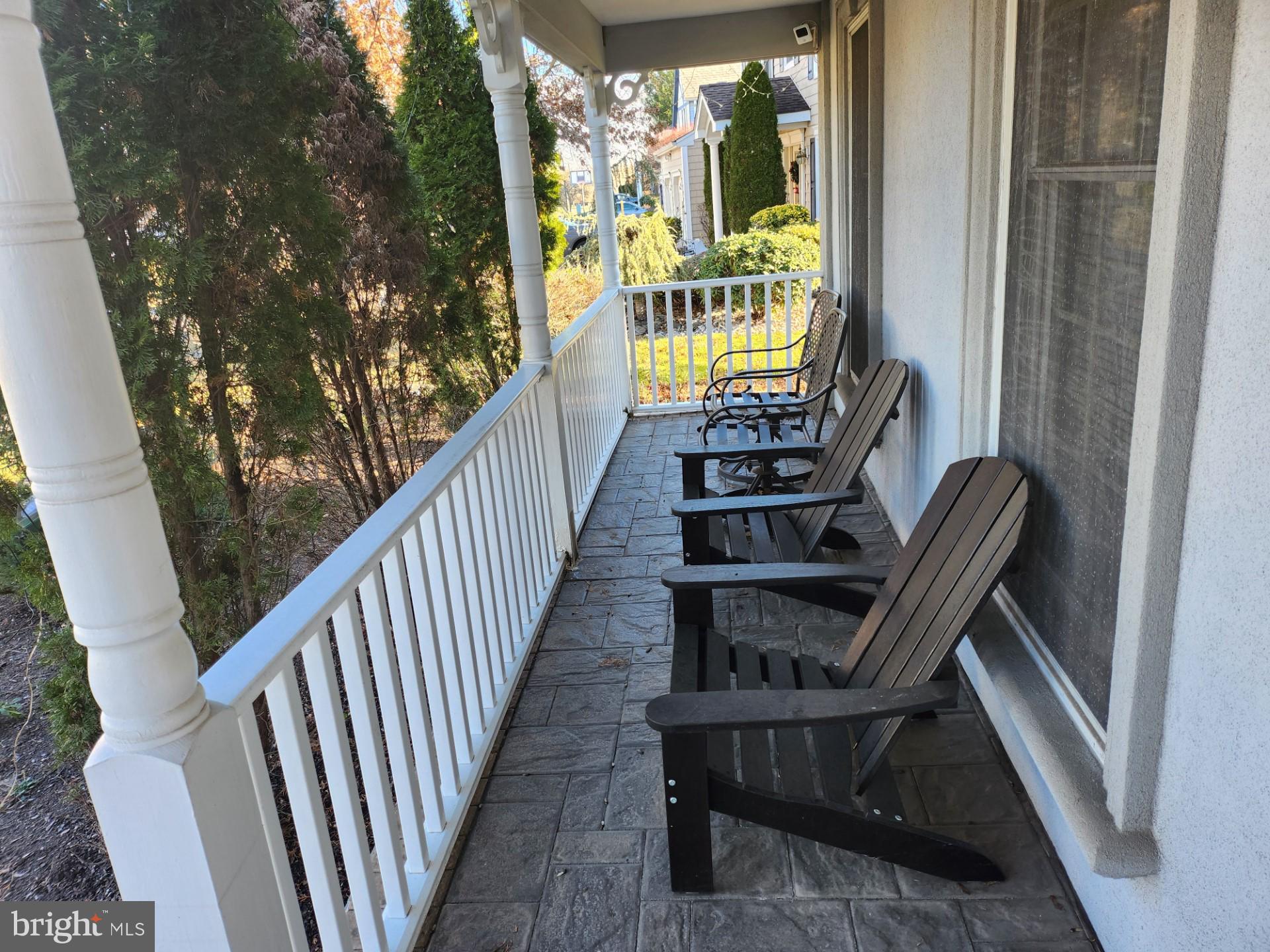21 Crestview Dr