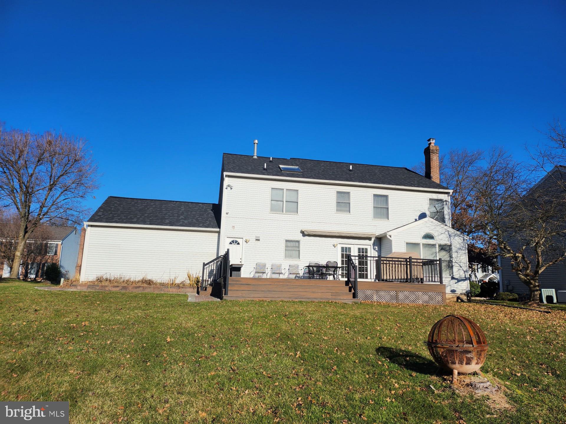 21 Crestview Dr